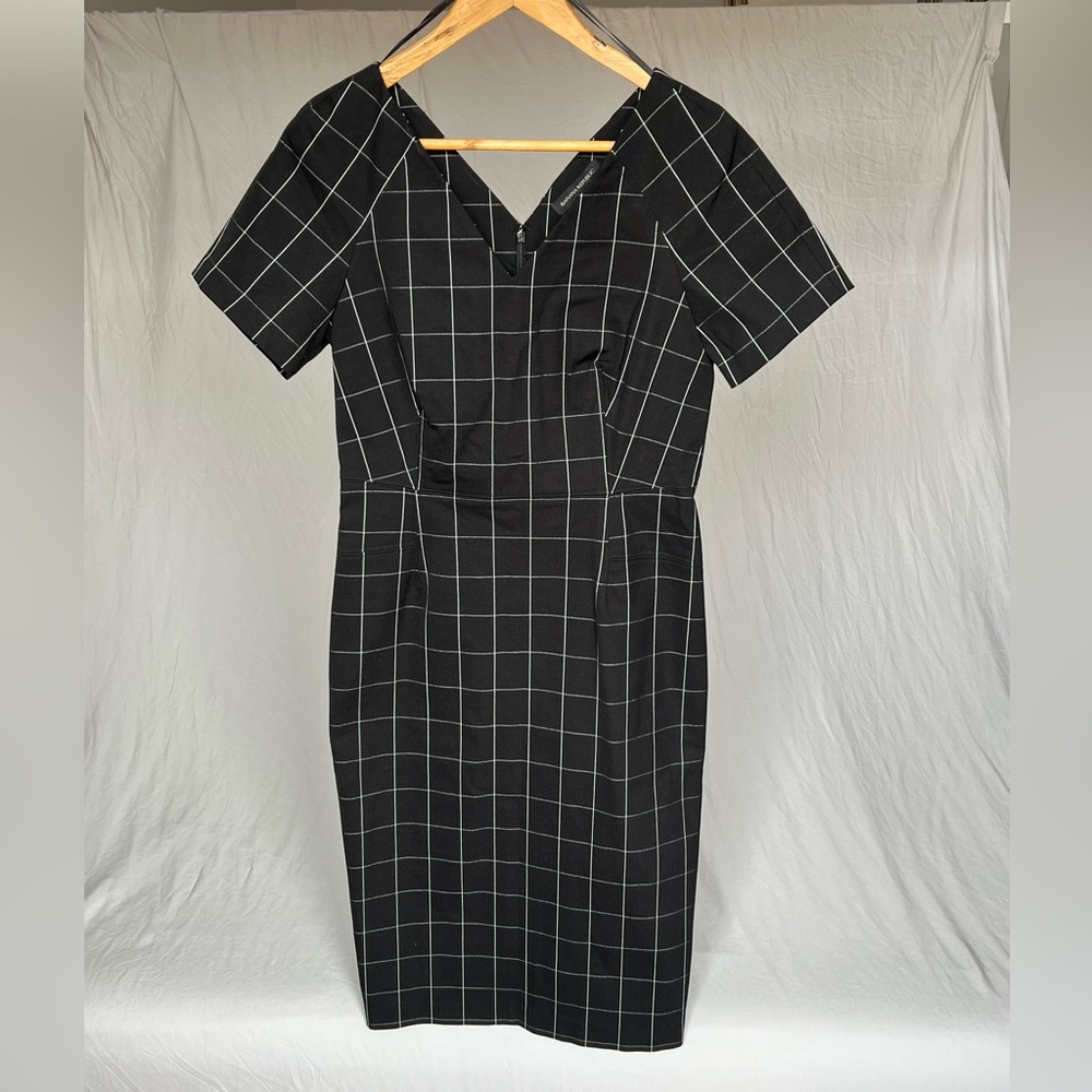 NWT — Banana Republic Bi-Stretch V-Back Dress, black w/subtle white checks